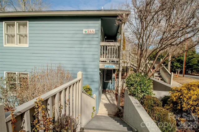 $369,000 | 155 Tri Vista Drive, Unit 2, Lake Junaluska, NC 28745