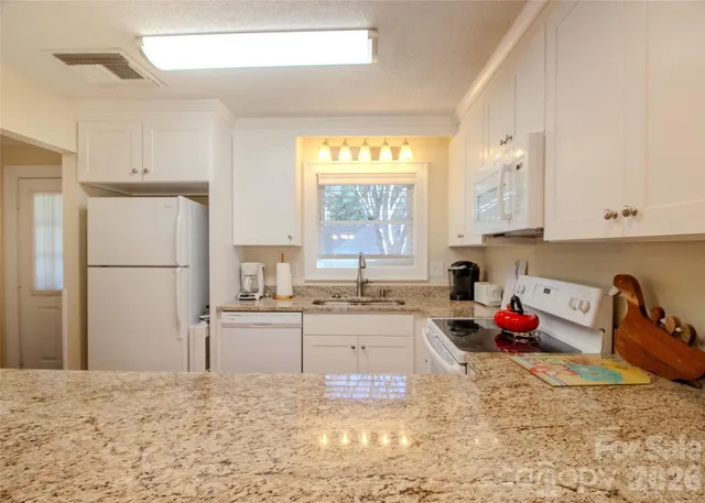 $369,000 | 155 Tri Vista Drive, Unit 2, Lake Junaluska, NC 28745