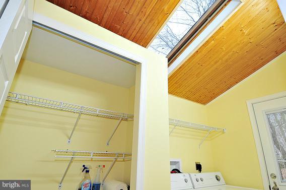 7727 Garrison Road Hyattsville, MD 20784 - Photo 7 of 19 Interior (General)