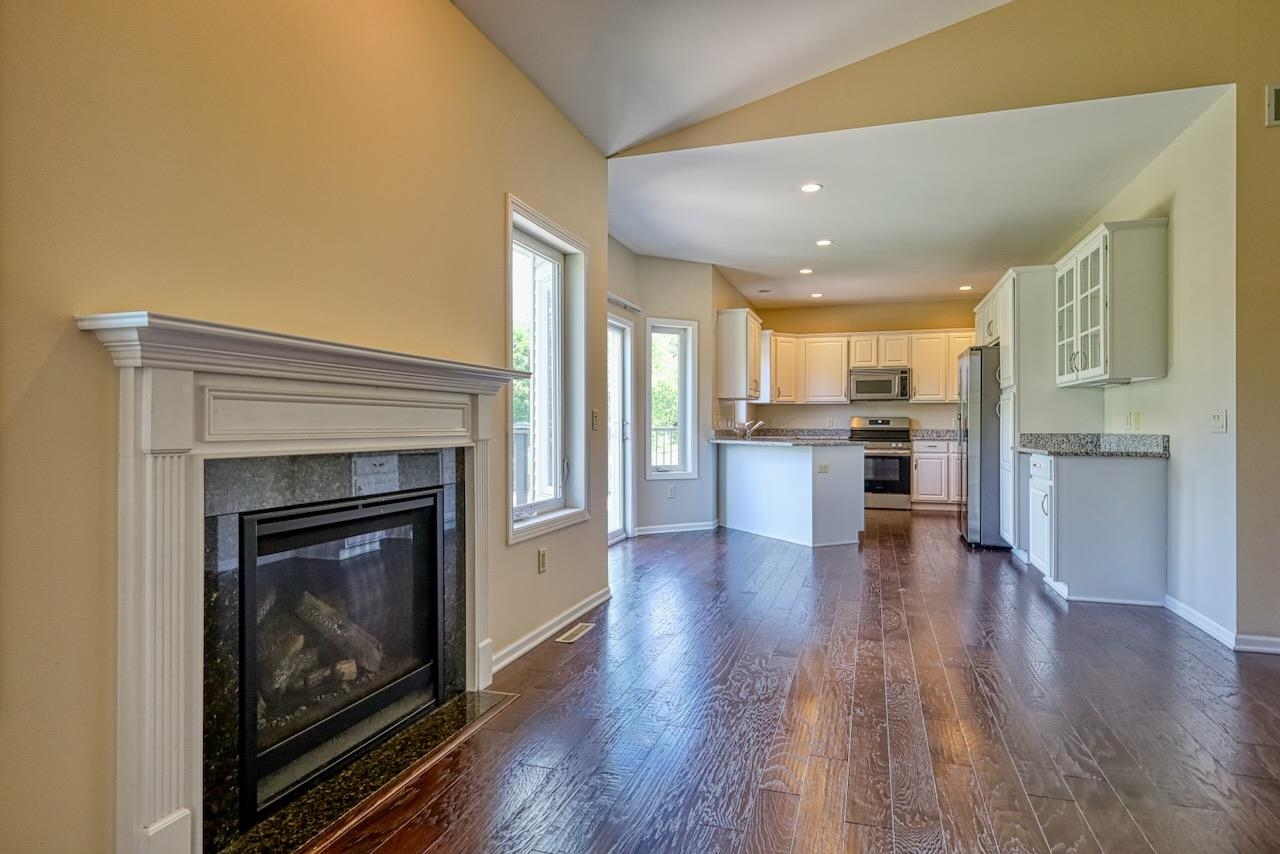 417 Skyview Drive Waunakee, WI 53597 - Photo 7 of 51