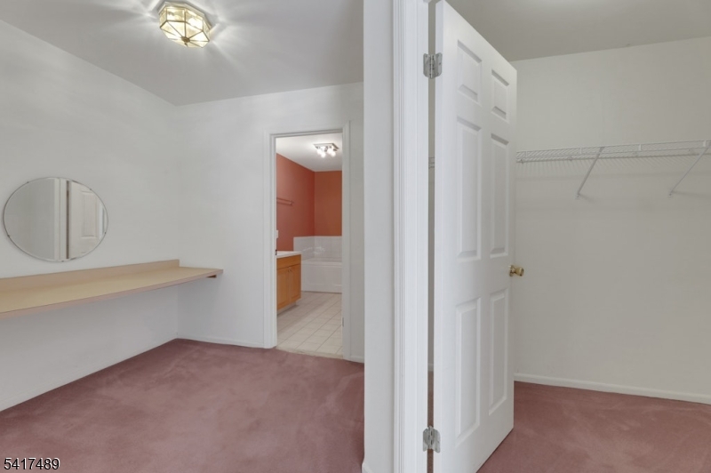 28 Berkeley Square Watchung, NJ 07922 - Photo 10 of 26 Gallery Image 10