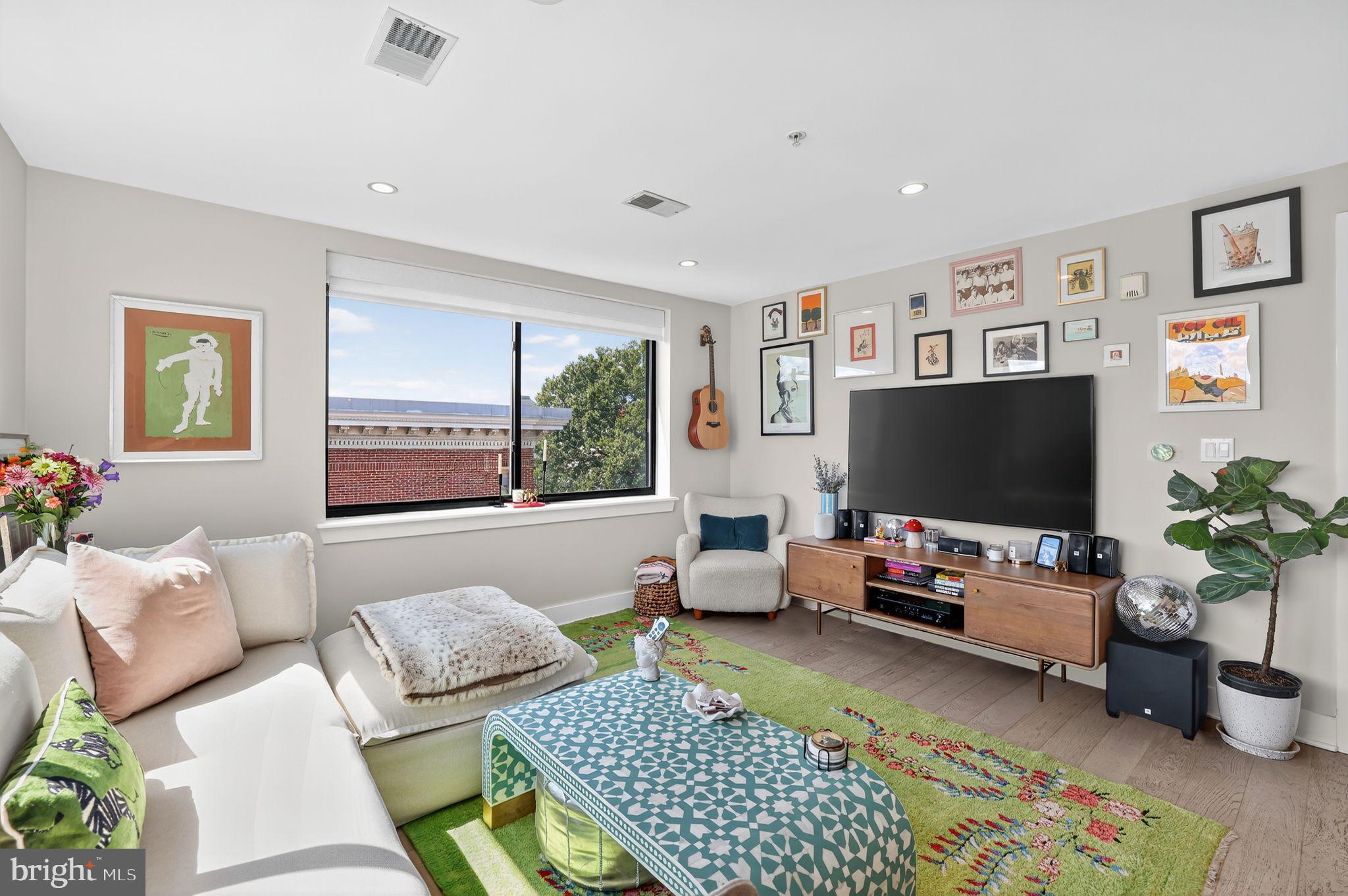 1634 14th Street Northwest, Unit 501 Washington, DC 20009 - Photo 5 of 29