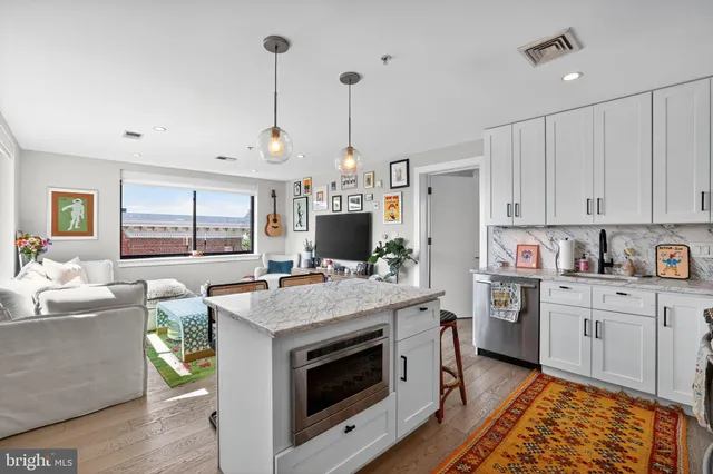 $3,999 | 1634 14th Street Northwest, Unit 501, Washington, DC 20009