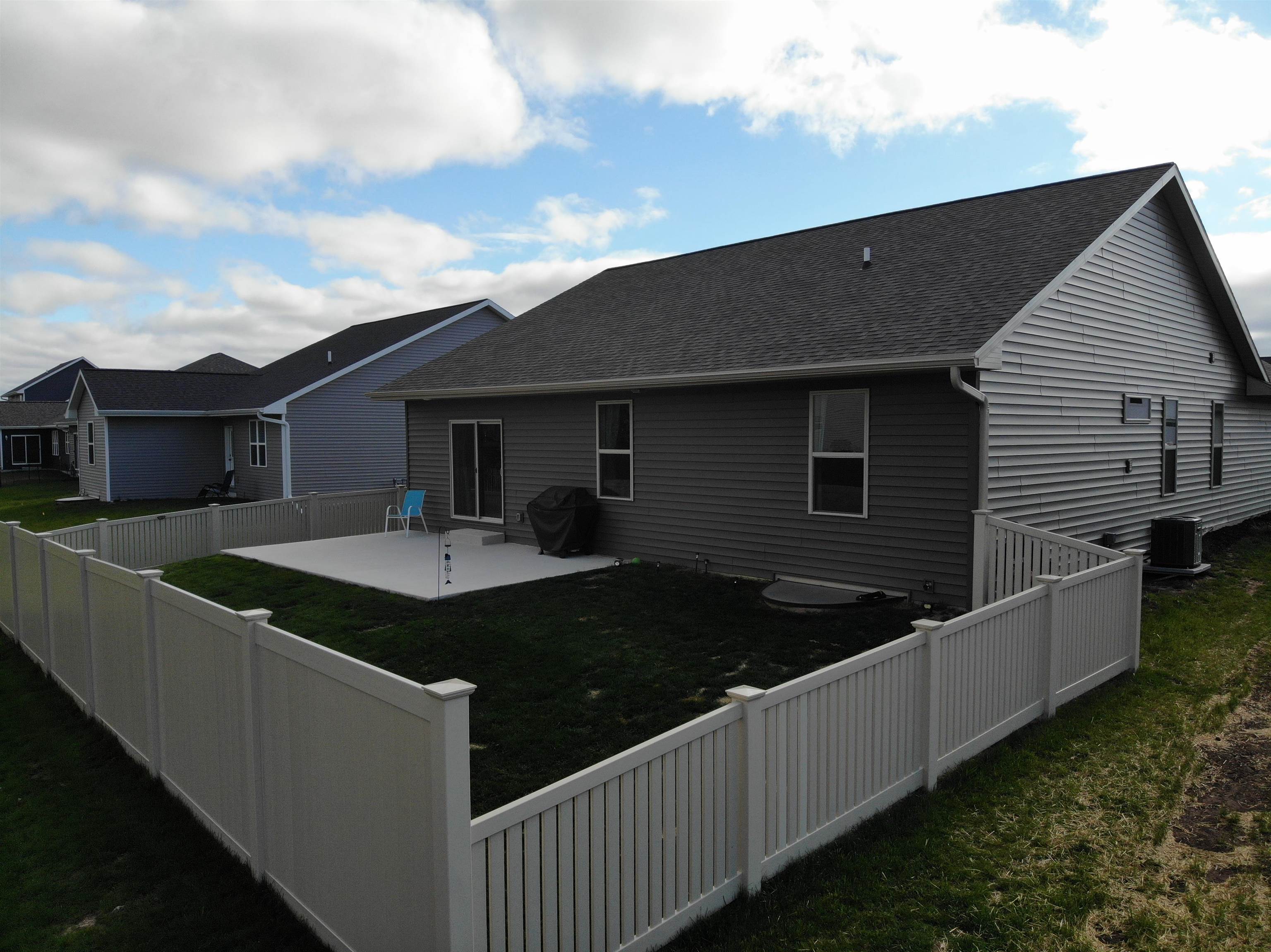 N9339 Gemstone Court Appleton, WI 54915 - Photo 30 of 34
