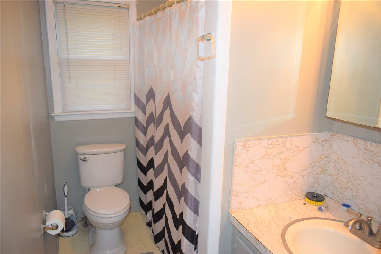 810 Old Rte 22 Kenly, NC 27542 - Photo 9 of 12 Photo 9