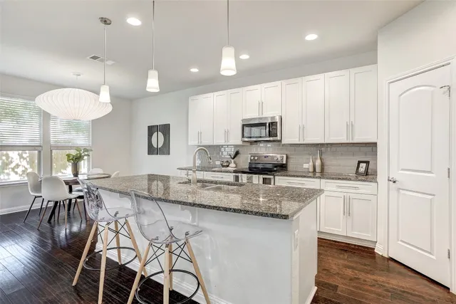 $395,000 | 10600 Tramonto Drive, Unit 9, Austin, TX 78748