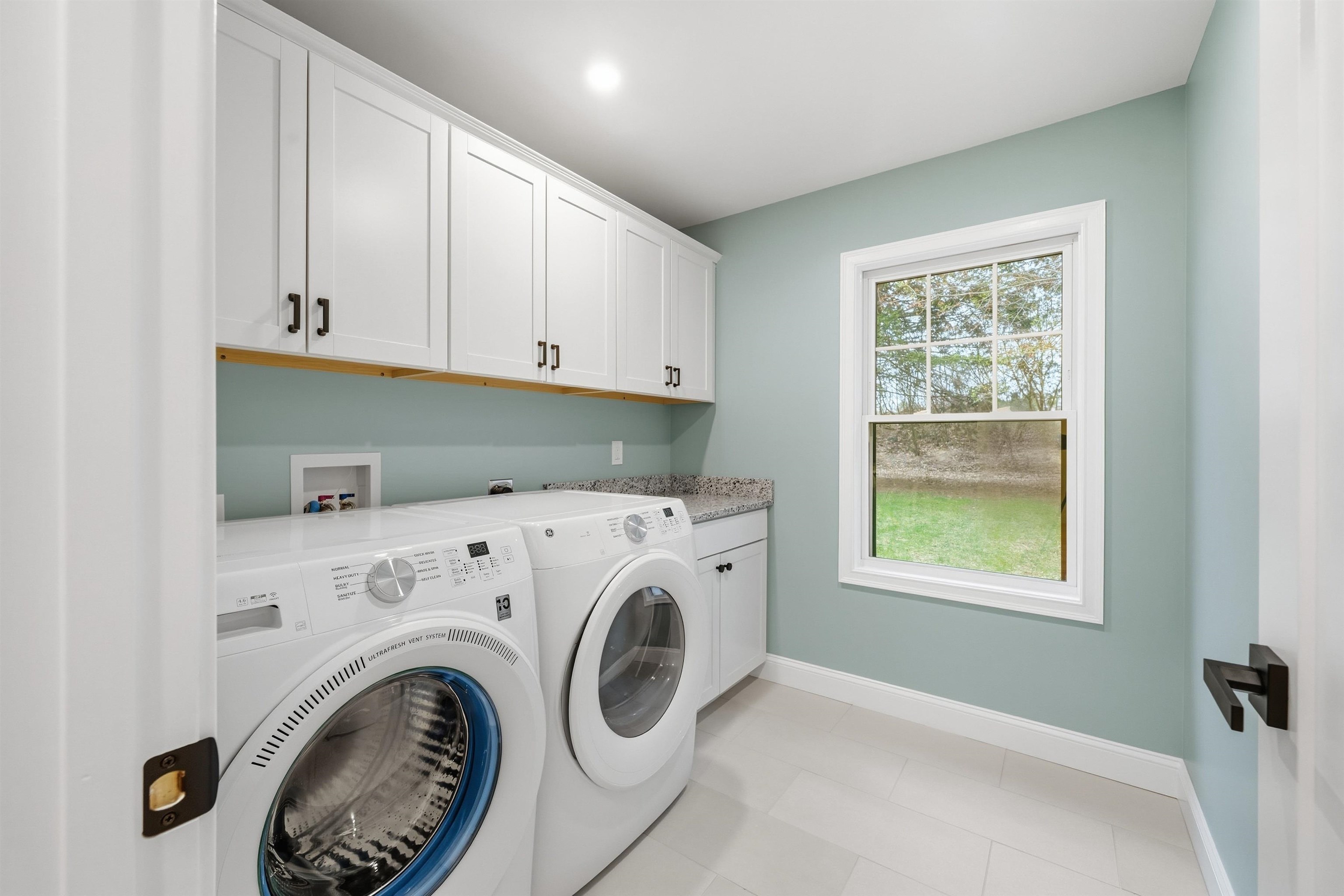 15 Walton Road Plaistow, NH 03865 - Photo 10 of 36 Gallery Image 10
