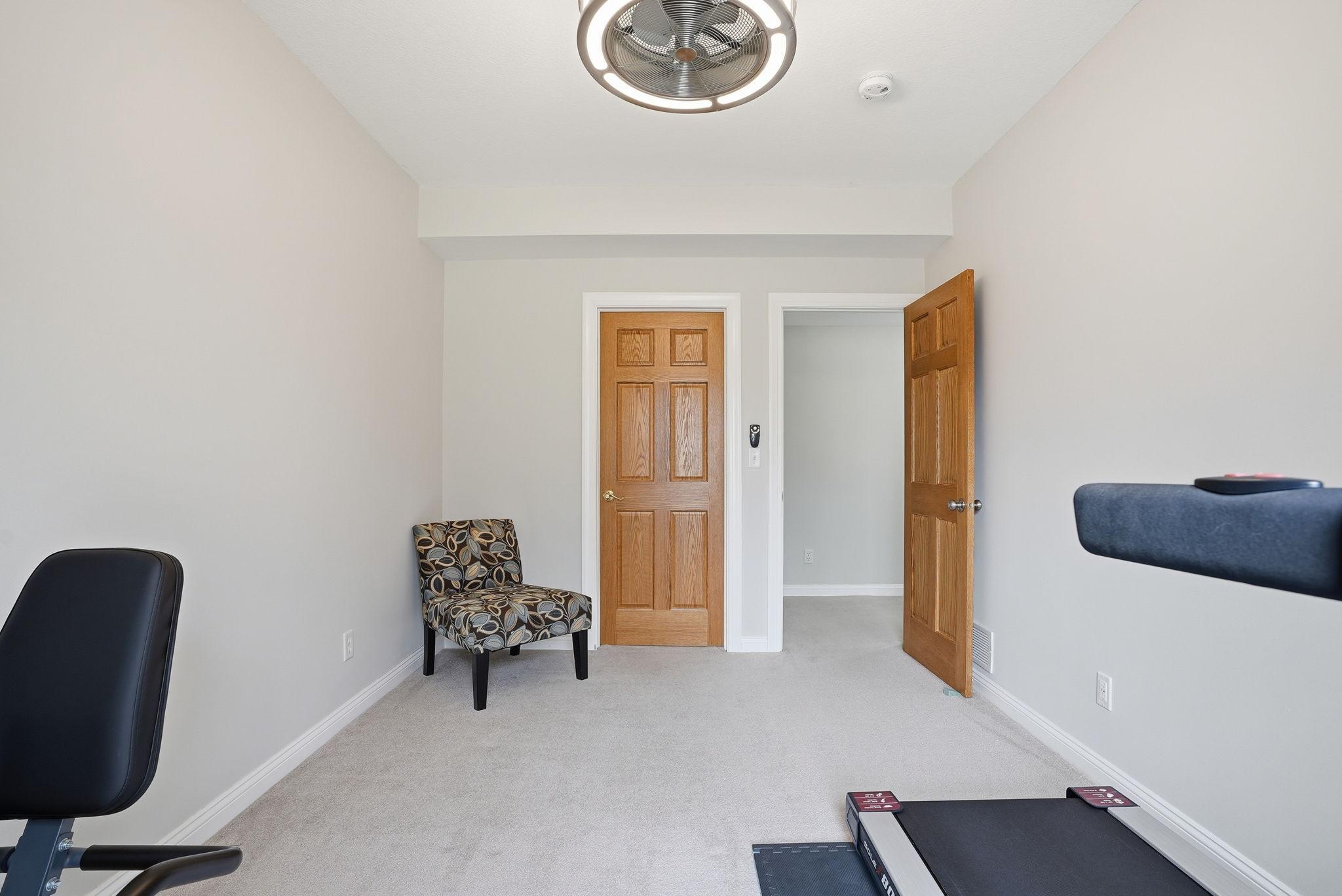 10389 Fox Run Road Woodbury, MN 55129 - Photo 15 of 43