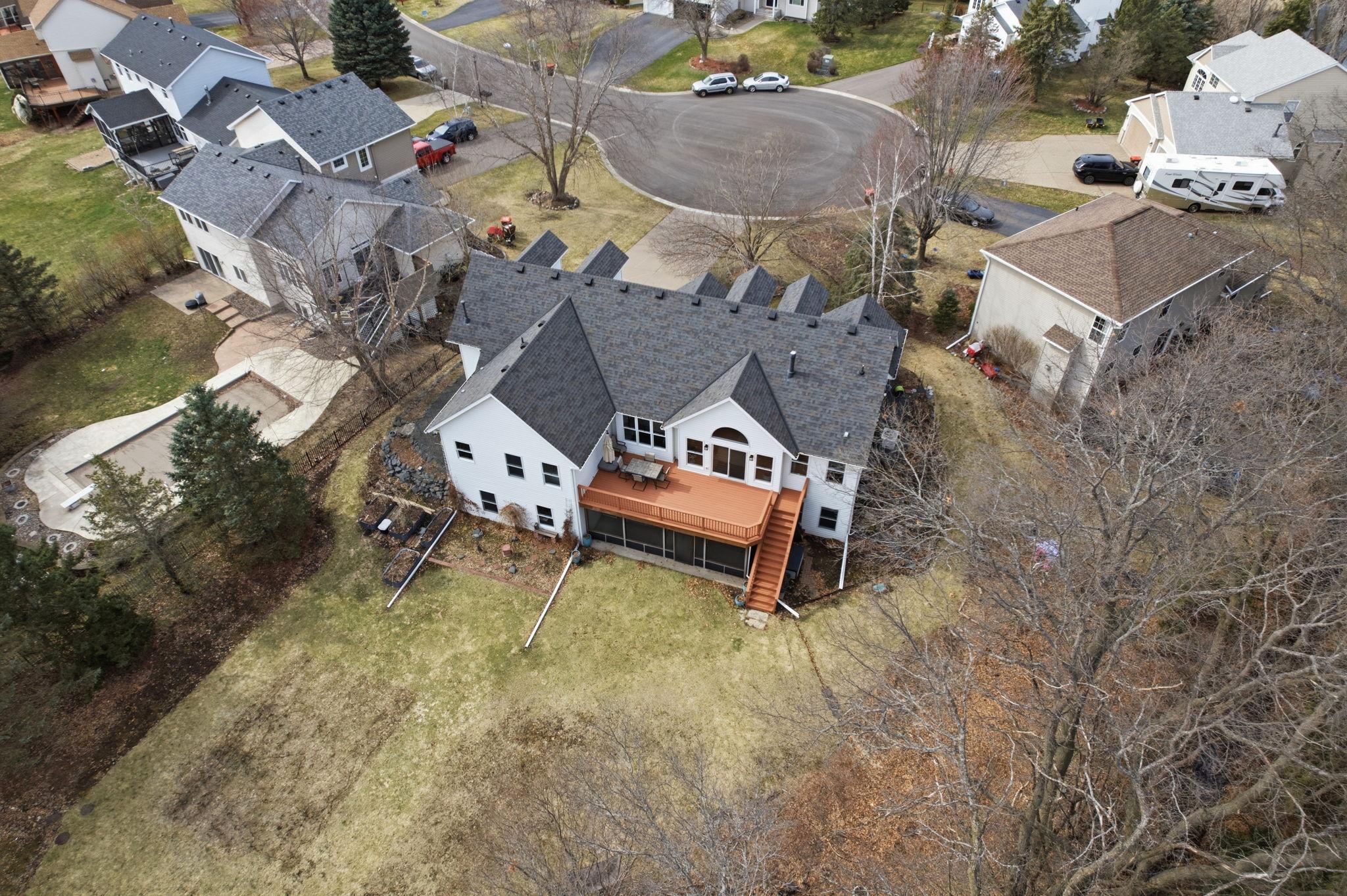 10389 Fox Run Road Woodbury, MN 55129 - Photo 3 of 43