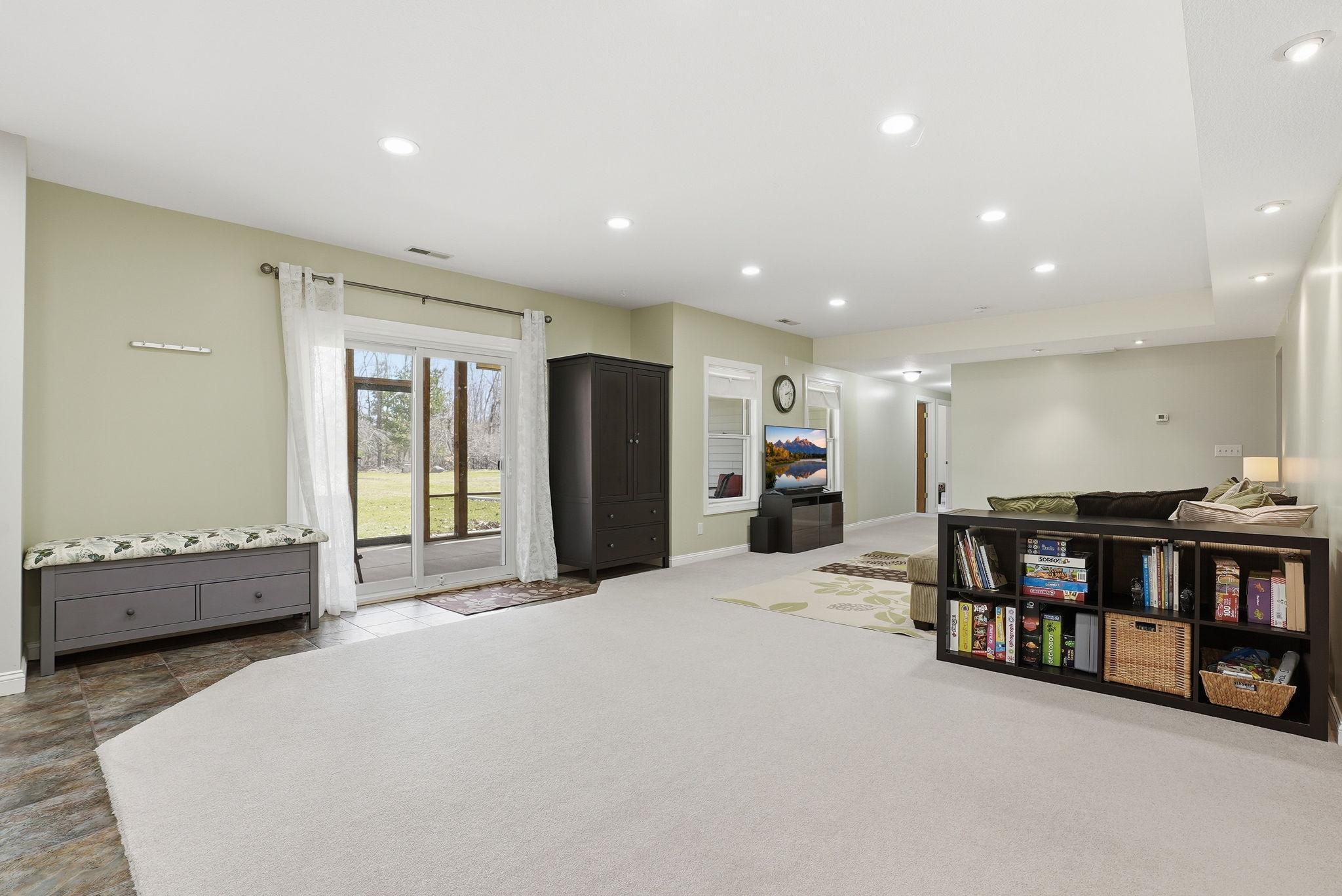 10389 Fox Run Road Woodbury, MN 55129 - Photo 6 of 43