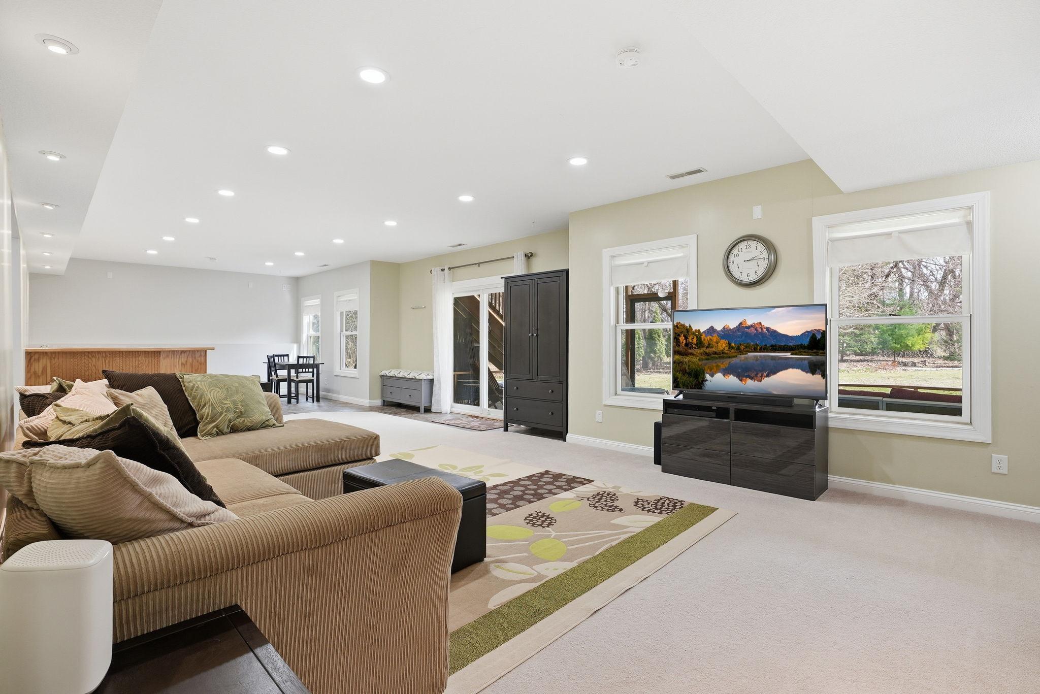 10389 Fox Run Road Woodbury, MN 55129 - Photo 7 of 43