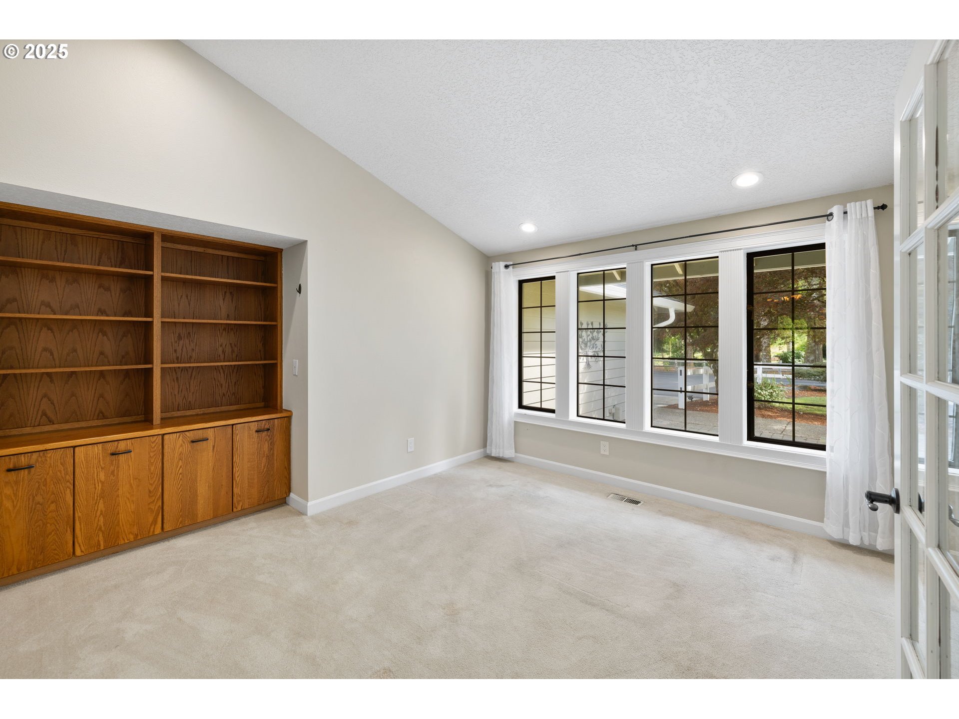 2504 Northeast 240th Street Ridgefield, WA 98642 - Photo 11 of 46 Gallery Image 11