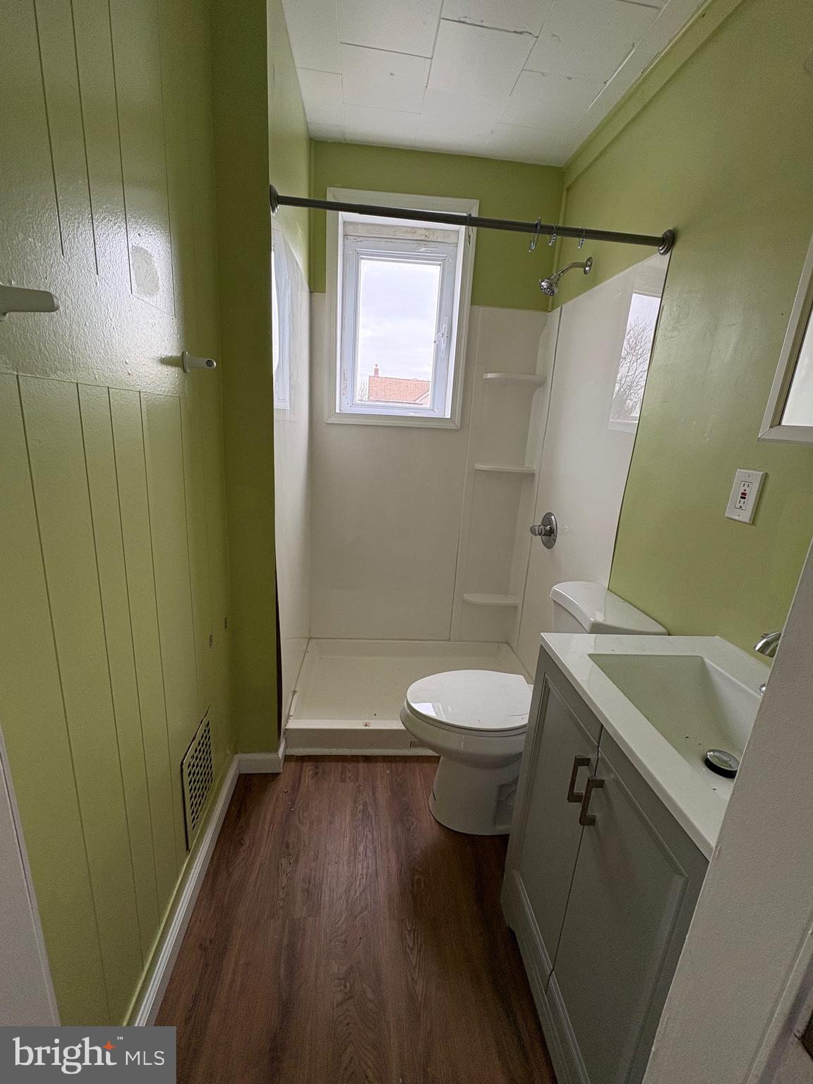 2713 Hammonds Ferry Road Halethorpe, MD 21227 - Photo 9 of 19 Full bath