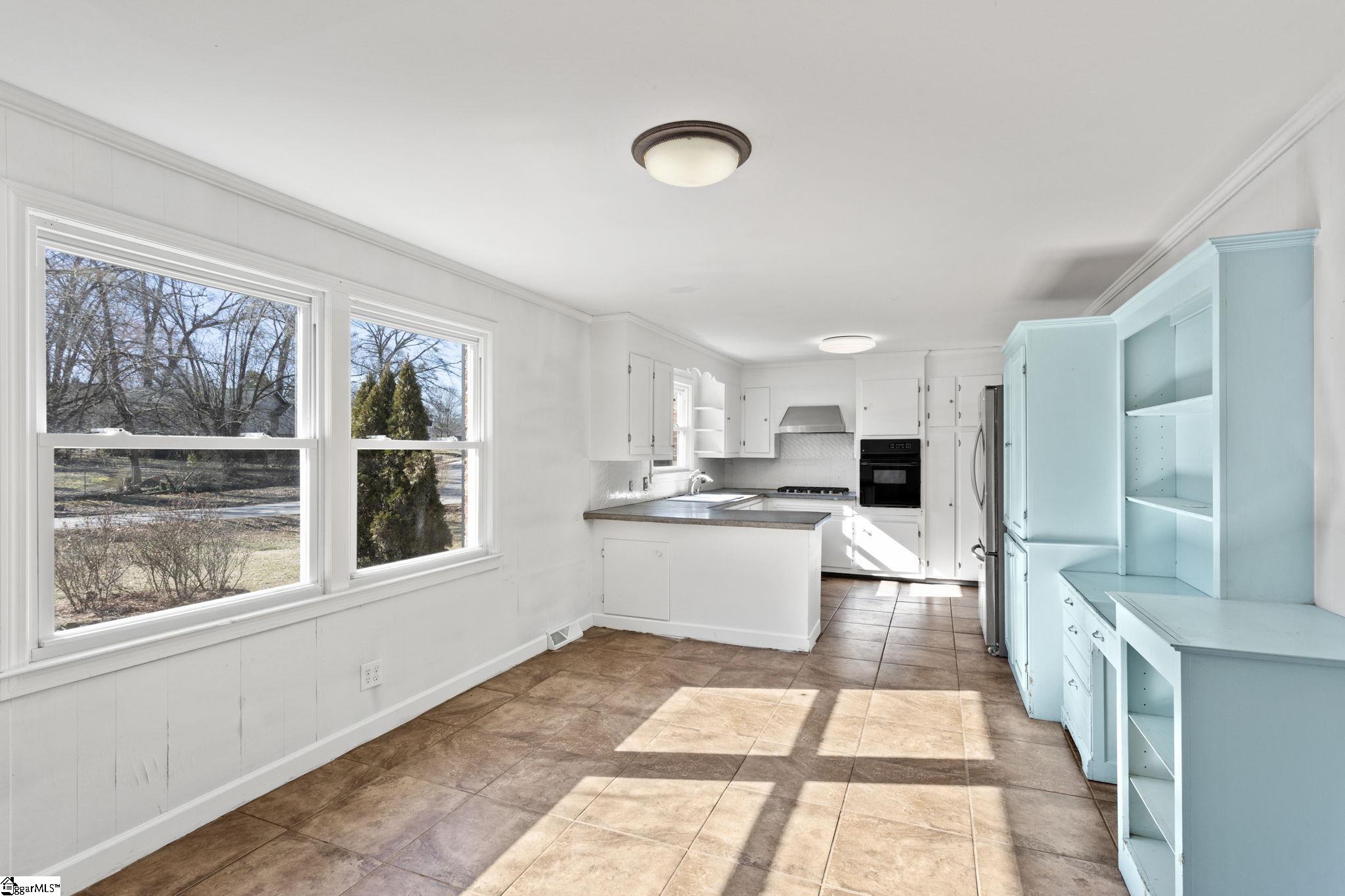 207 Talley Bridge Road Marietta, SC 29661 - Photo 10 of 29