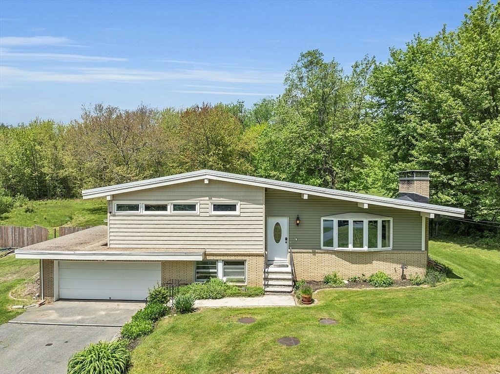 197 Upper North Row Road Sterling, MA 01564 - Photo 32 of 42 Gallery Image 32