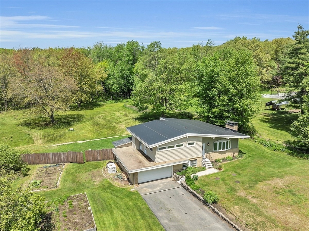 197 Upper North Row Road Sterling, MA 01564 - Photo 33 of 42 Gallery Image 33