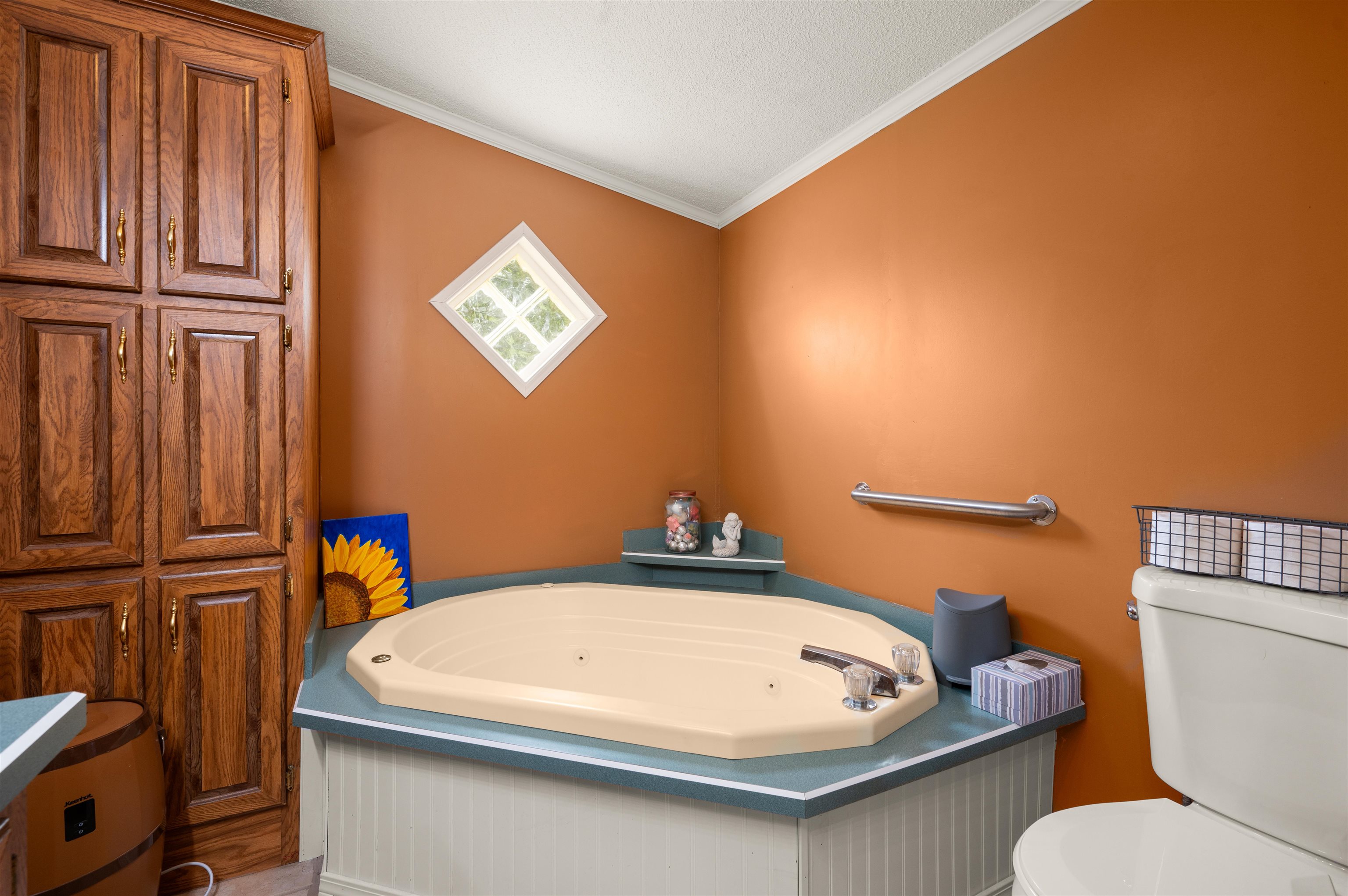 124 Chester Road Raymond, NH 03077 - Photo 41 of 43 Gallery Image 41