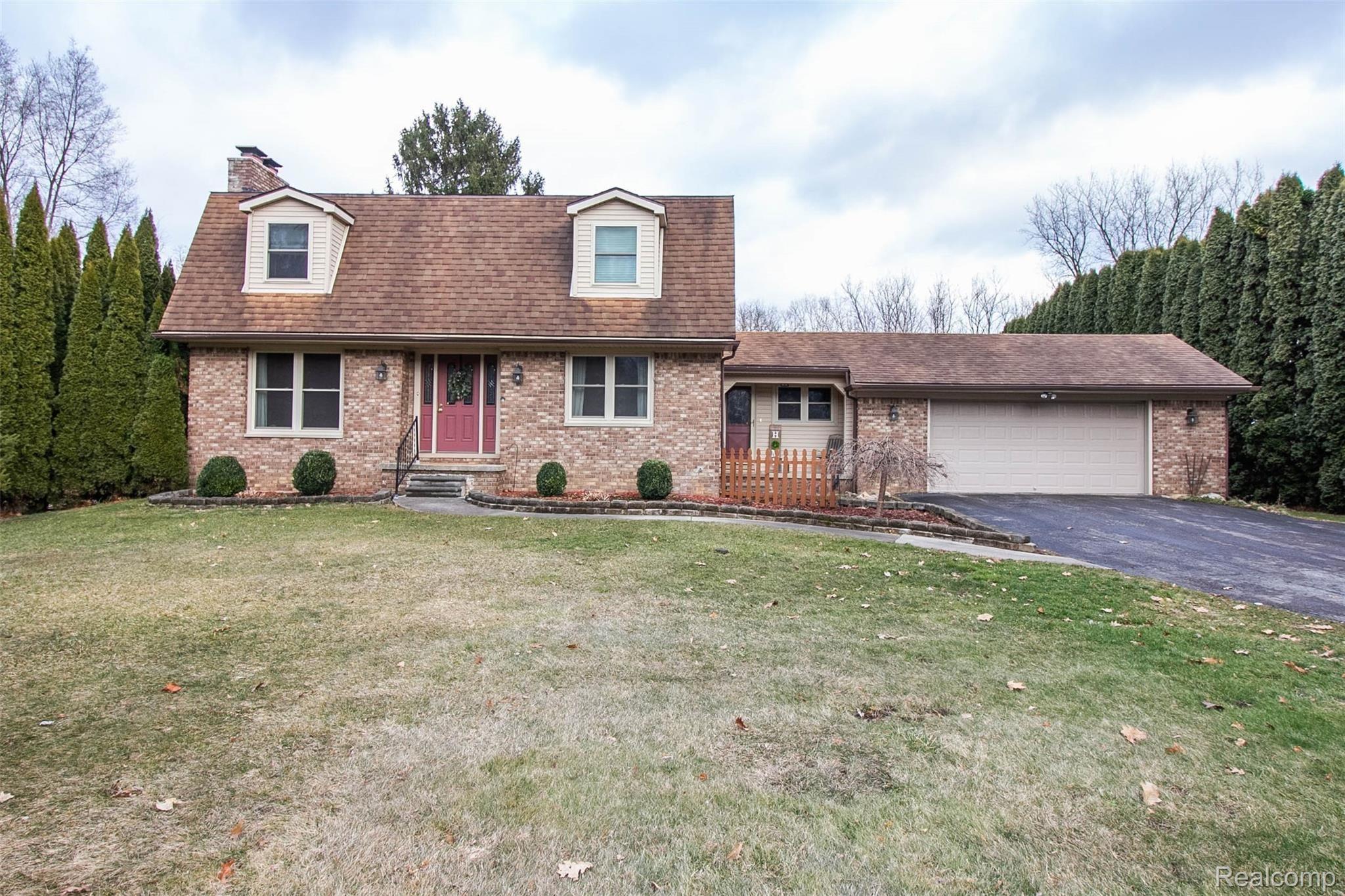 3098 Gruber Road Monroe, MI 48162 - Photo 1 of 54 1.jpg
