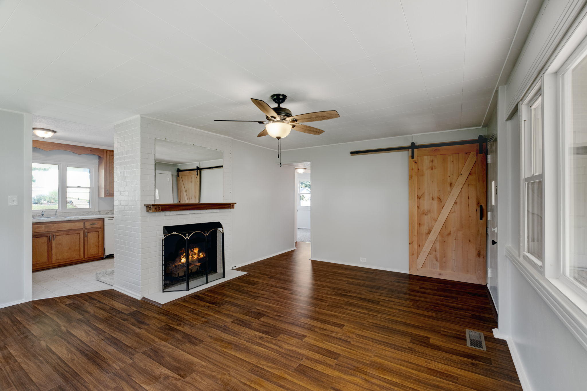 112 East Magnolia Lane Oak Ridge, TN 37830 - Photo 14 of 37 112+E+Magnolia+Ln+Oak+Ridge-13-web