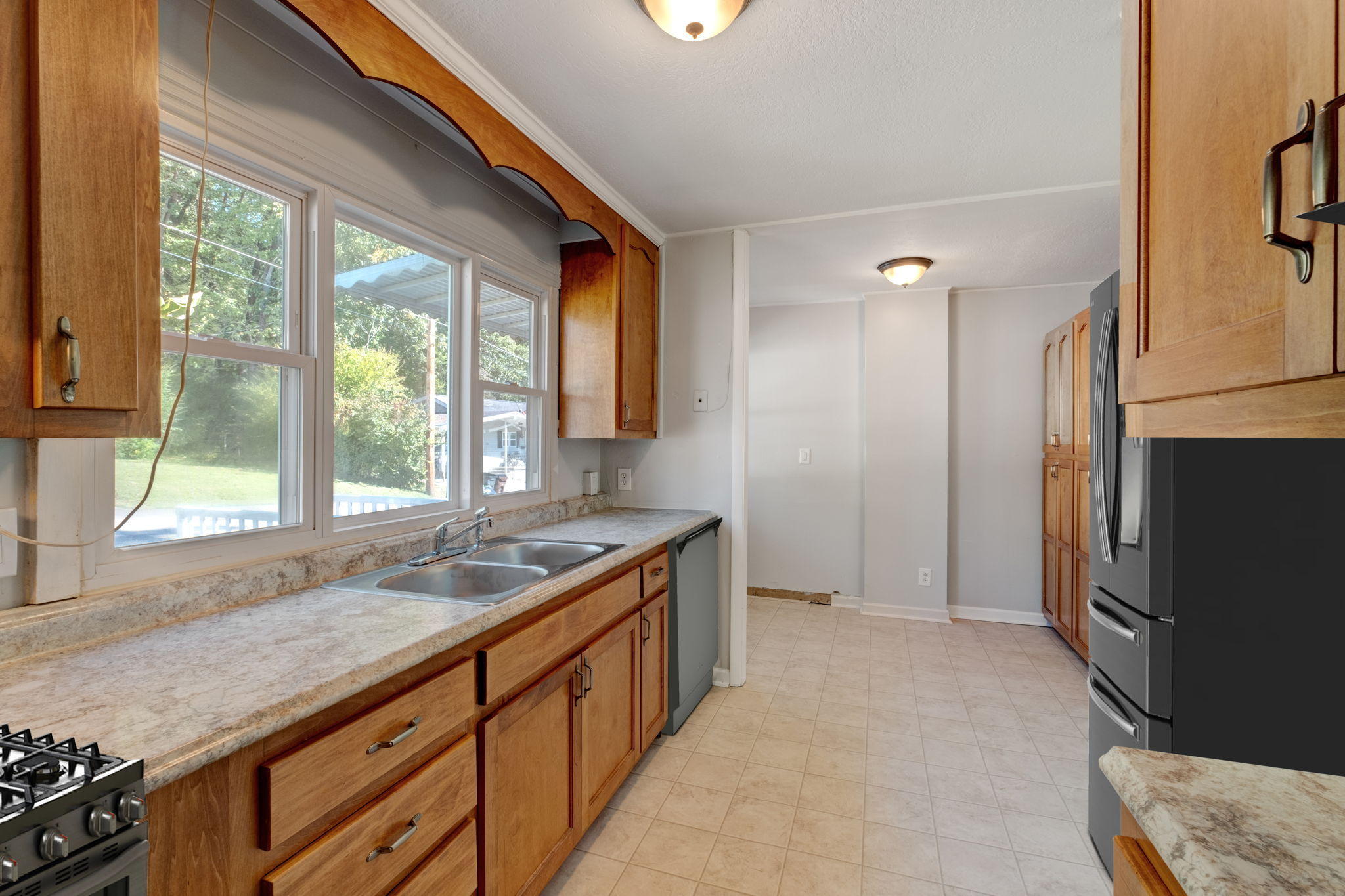 112 East Magnolia Lane Oak Ridge, TN 37830 - Photo 10 of 37 112+E+Magnolia+Ln+Oak+Ridge-9-web