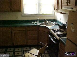 80 Lamport Road Upper Darby, PA 19082 - Photo 3 of 3