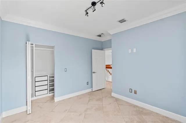 a view of a tennis court