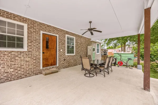 $330,000 | 664 County Road 3404, Cleveland, TX 77327