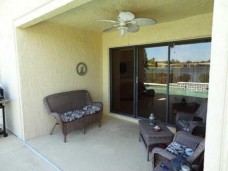 22338 Ensenada Way Boca Raton, FL 33433 - Photo 18 of 20 a living room with furniture