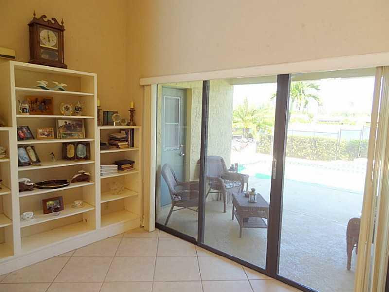 22338 Ensenada Way Boca Raton, FL 33433 - Photo 5 of 20 a view of a livingroom with furniture and window