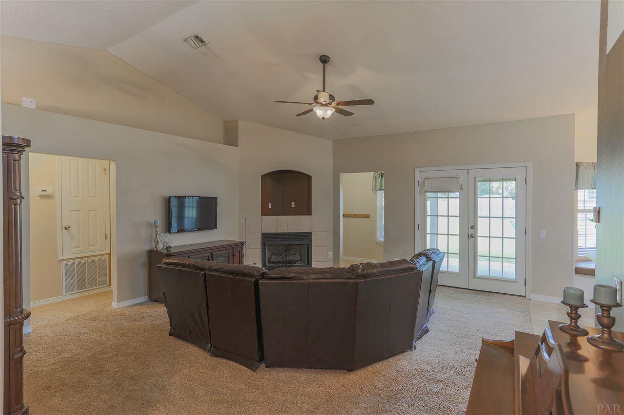 7154 Woodside Road Pensacola, FL 32526 - Photo 3 of 46 Gallery Image 3