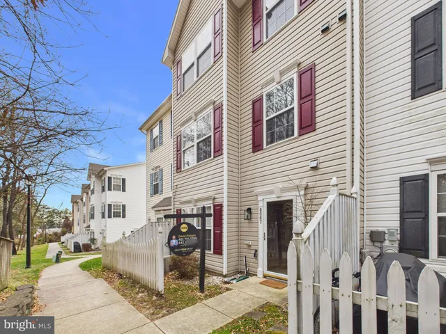 $340,000 | 8067 Brookstone Court, Unit 100, Severn, MD 21144