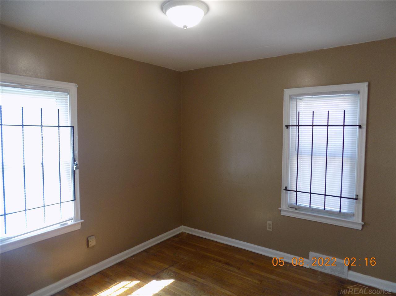 20411 Charest Street Detroit, MI 48234 - Photo 6 of 12