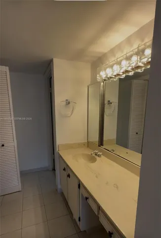 $3,500 | 1450 Brickell Bay Drive, Unit 1604, Miami, FL 33131