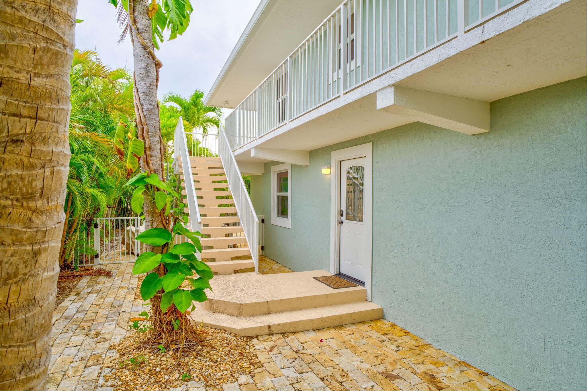 581 10th Street Key Colony Beach, FL 33051 - Photo 46 of 50 Entrance