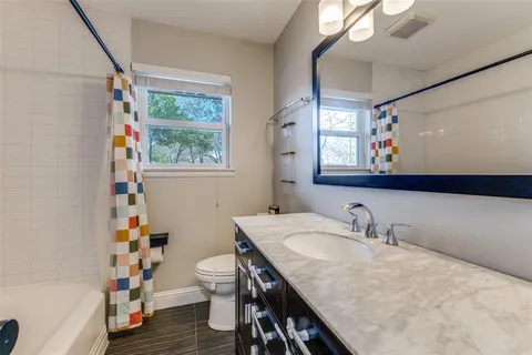 $420,000 | 11147 Paddock Circle, Dallas, TX 75238