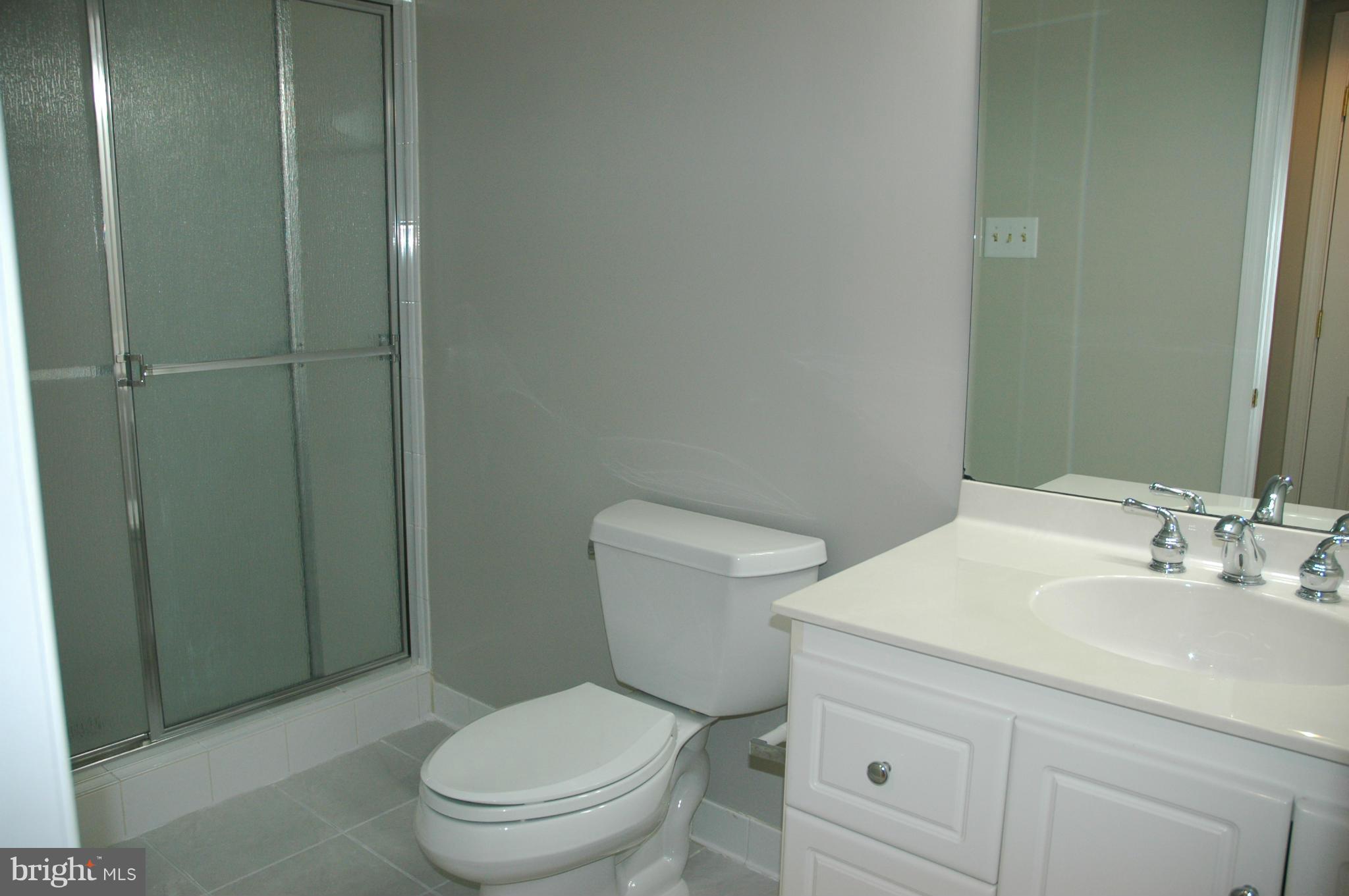 20409 Remsbury Place Gaithersburg, MD 20886 - Photo 24 of 30 Bath