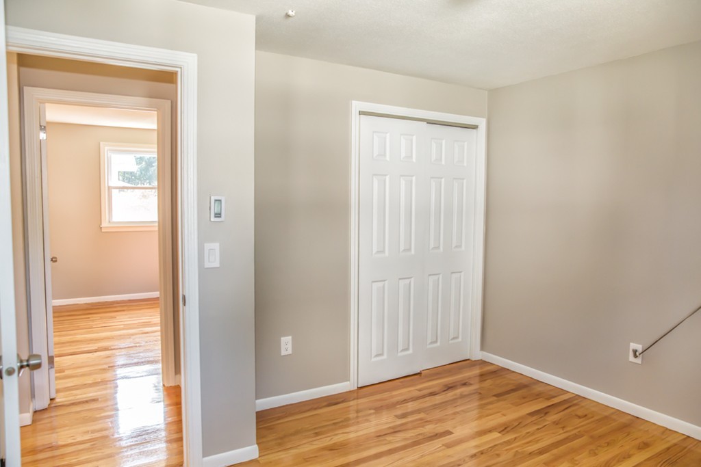 92 Lorimer Street Springfield, MA 01151 - Photo 16 of 27 Gallery Image 16
