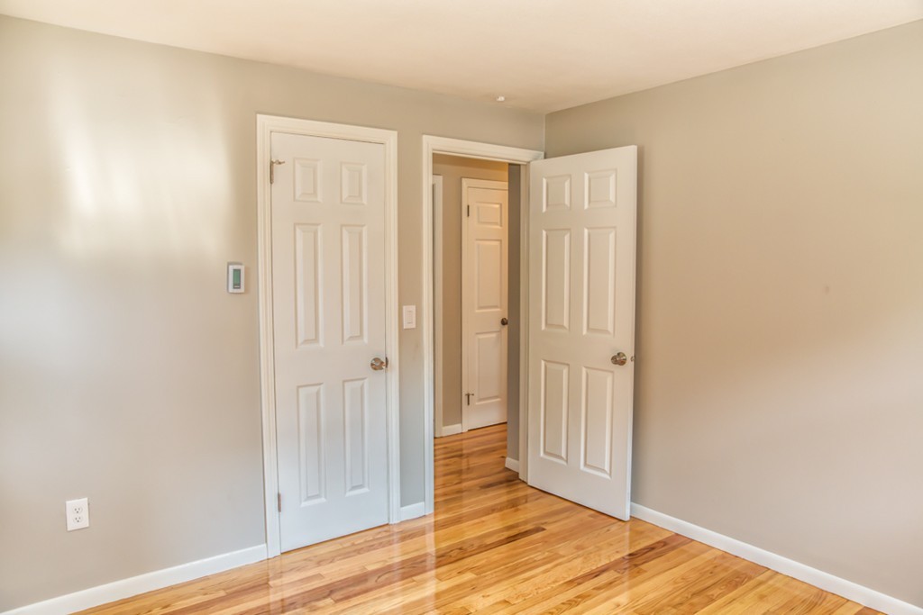 92 Lorimer Street Springfield, MA 01151 - Photo 18 of 27 Gallery Image 18