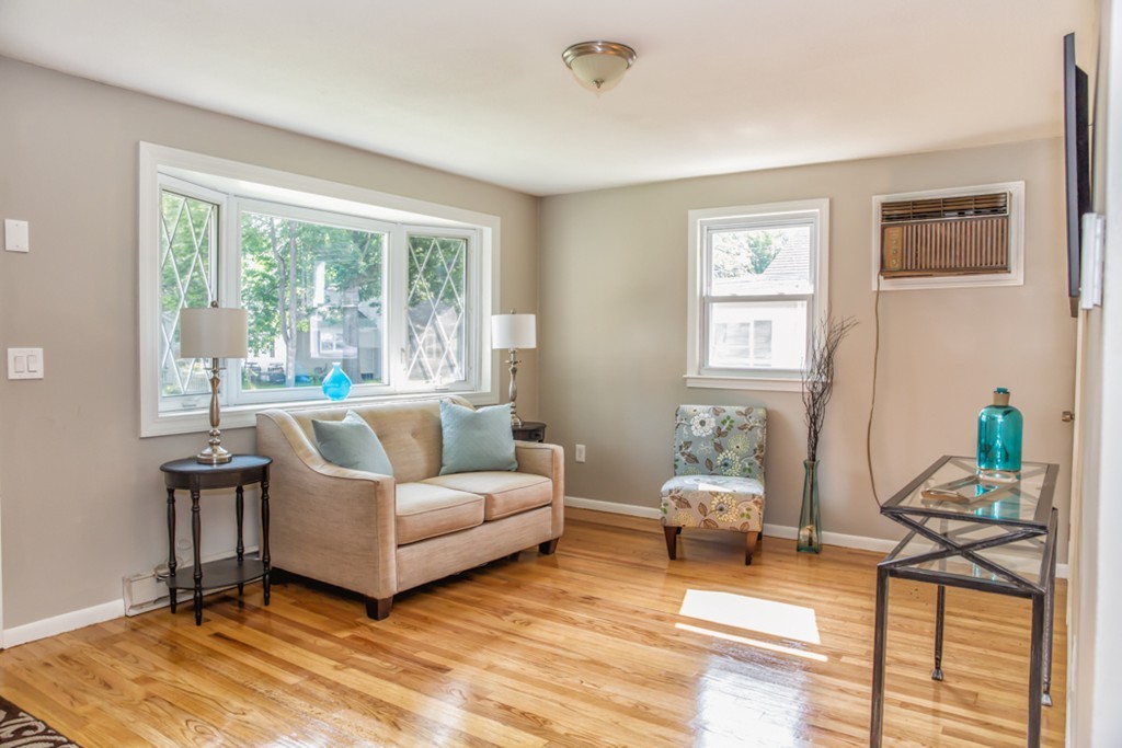 92 Lorimer Street Springfield, MA 01151 - Photo 7 of 27 Gallery Image 7