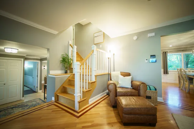 $597,500 | 1353 East Palatine Road, Palatine, IL 60074