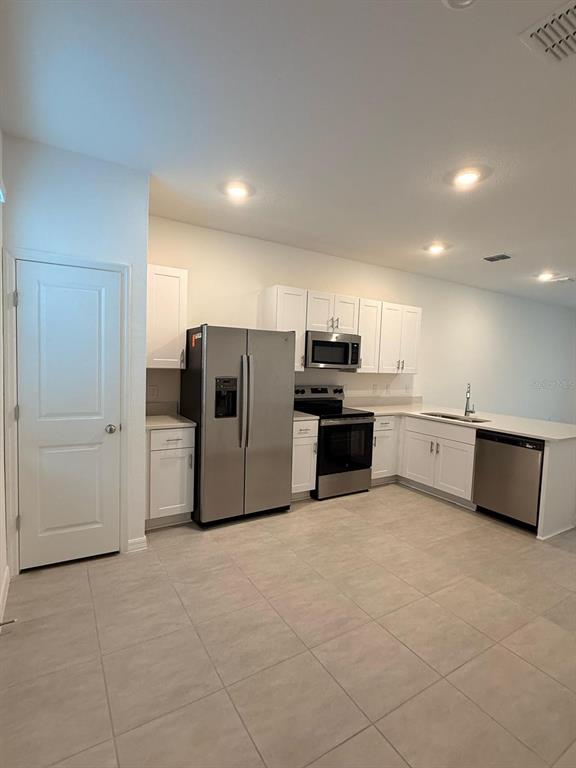 2931 Skyline Loop Kissimmee, FL 34758 - Photo 6 of 13