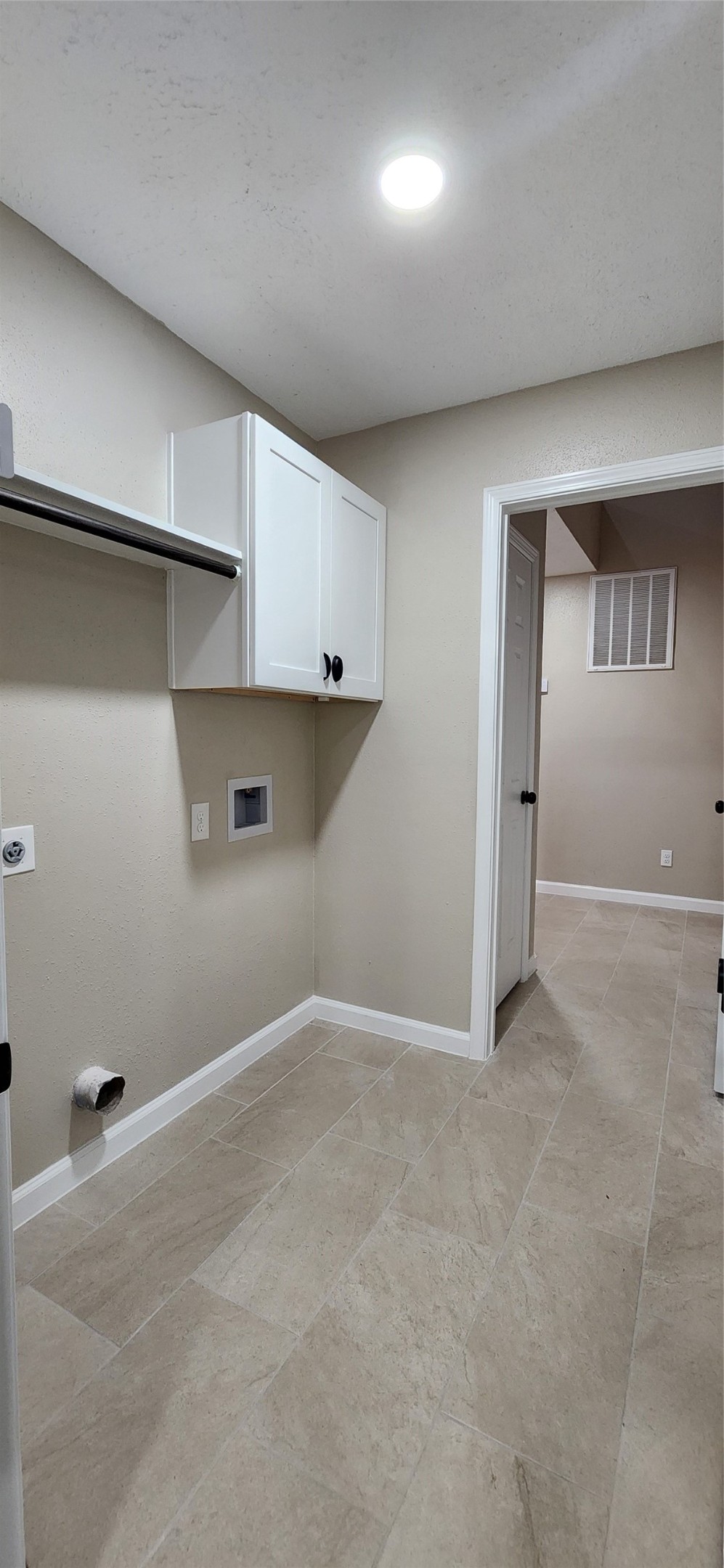 128 Lasso Street Angleton, TX 77515 - Photo 13 of 24