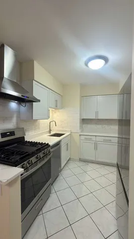 $1,850 | 1453 North Winslowe Drive, Unit 303, Palatine, IL 60074