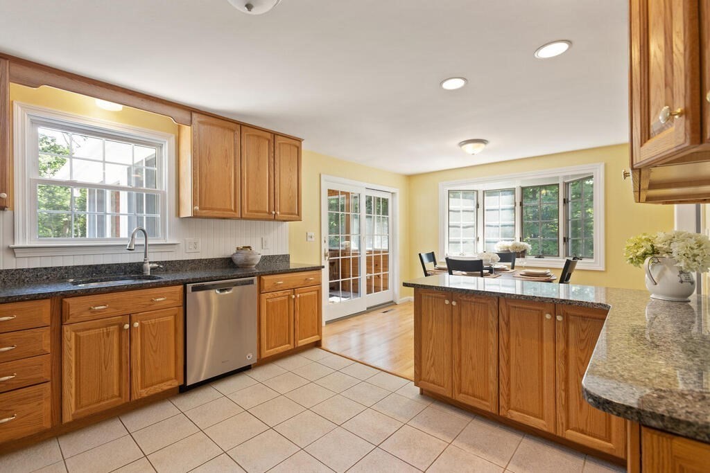 149 Cranberry Road Dracut, MA 01826 - Photo 15 of 35 Gallery Image 15