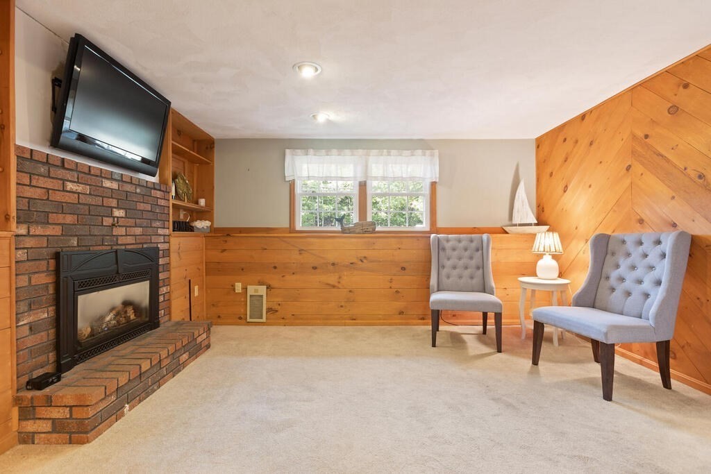 149 Cranberry Road Dracut, MA 01826 - Photo 26 of 35 Gallery Image 26