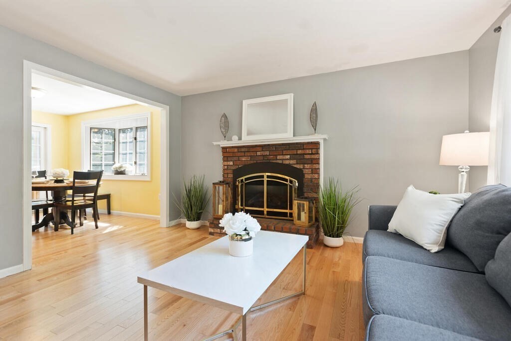 149 Cranberry Road Dracut, MA 01826 - Photo 6 of 35 Gallery Image 6