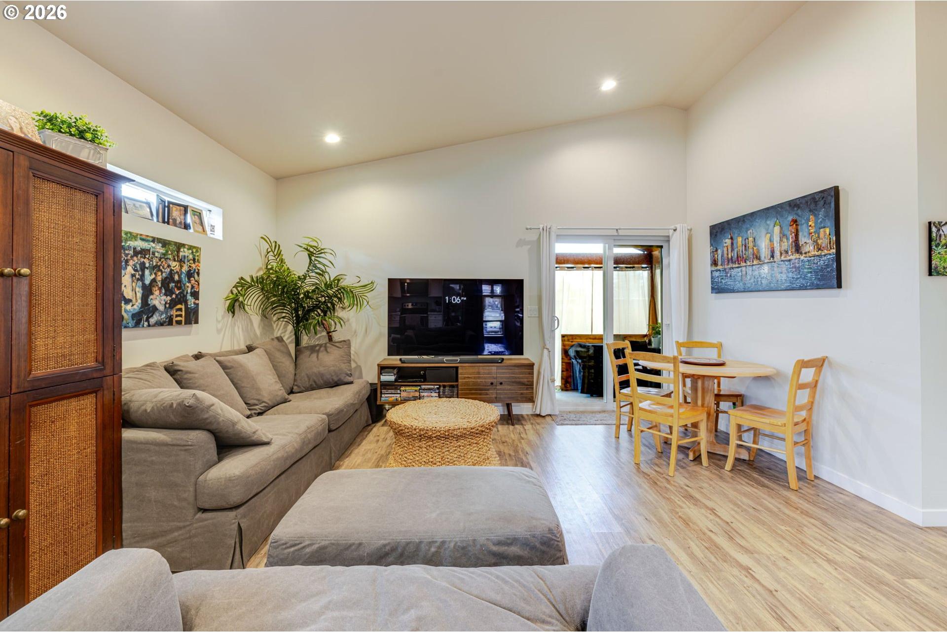 16424 Bassett Road La Pine, OR 97739 - Photo 11 of 31 Gallery Image 11