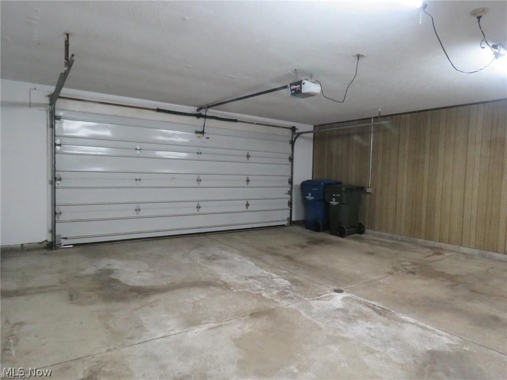 36896 Chestnut Ridge Road North Ridgeville, OH 44039 - Photo 23 of 32 2 cargarage. wlith opener.