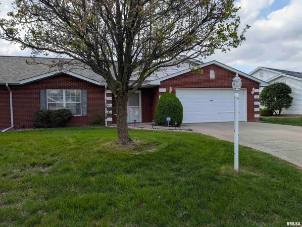 $219,000 | 1506 Apache Drive, Marion, IL 62959