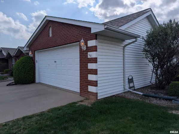 $219,000 | 1506 Apache Drive, Marion, IL 62959